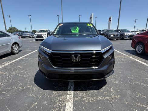 Used 2025 Honda CR-V EX image 12