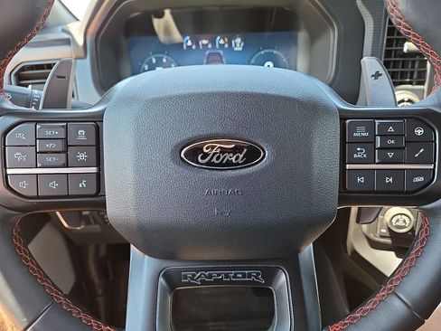 Used 2025 Ford F150 Raptor AWD/4WD image 32