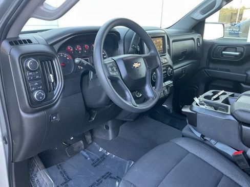Used 2024 Chevrolet Silverado 1500 Custom image 18