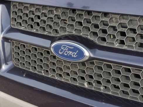 Used 2001 Ford Explorer Sport Trac 4x4 image 12