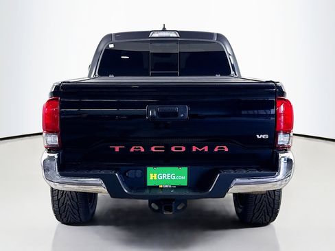 Used 2021 Toyota Tacoma TRD Sport image 8