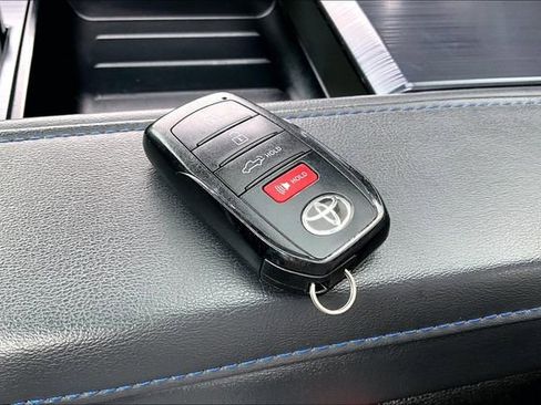 Used 2024 Toyota Tundra Platinum image 36