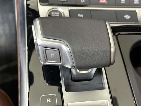 Used 2026 Audi Q8 Premium w/ Convenience Plus Package AWD/4WD image 26