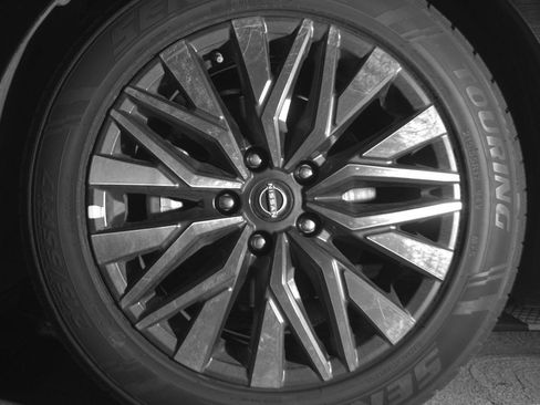 Used 2025 Nissan Altima 2.5 SV image 12