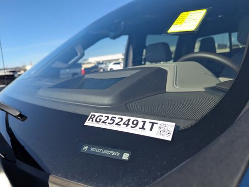 Used 2024 Chevrolet Silverado 1500 LTZ w/ LTZ Premium Package image 9