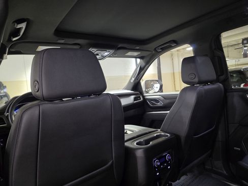 Used 2023 Chevrolet Tahoe Z71 w/ Luxury Package image 17