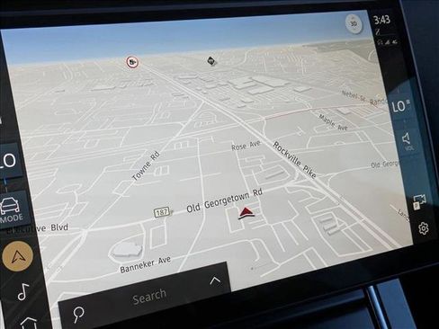 Used 2025 Land Rover Range Rover Velar Dynamic SE image 13