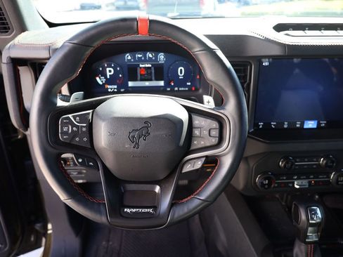 Used 2025 Ford Bronco Raptor AWD/4WD image 13