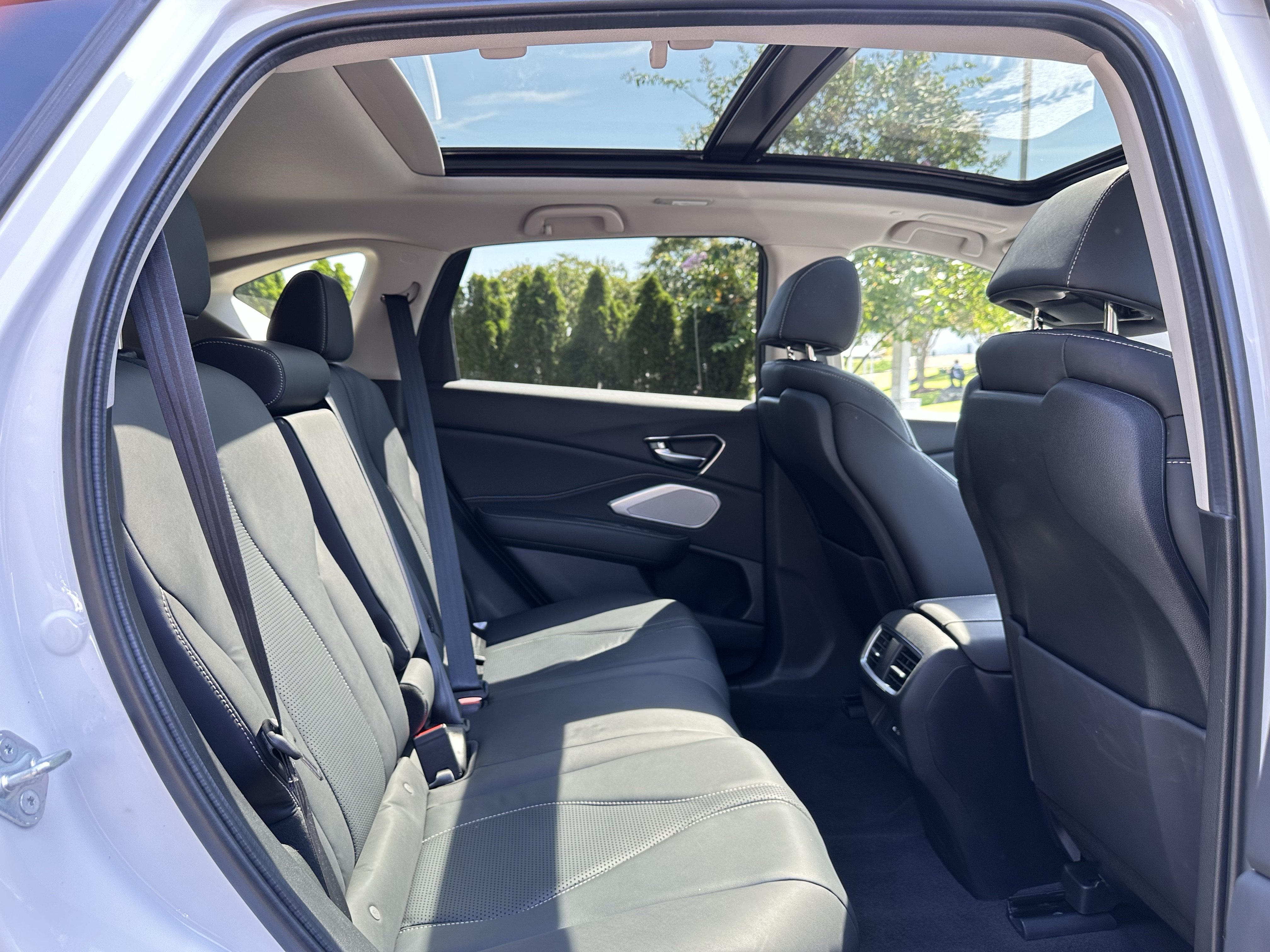 Used 2023 Acura RDX w/ Technology Package FWD image 45