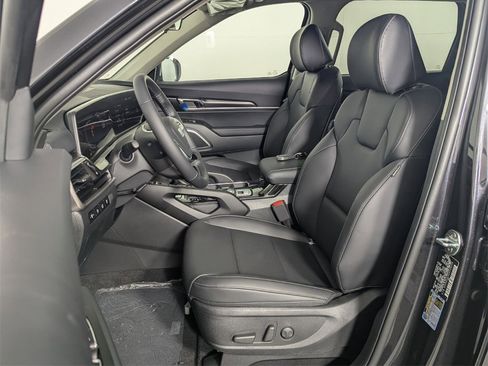 New 2025 Kia Telluride S image 12