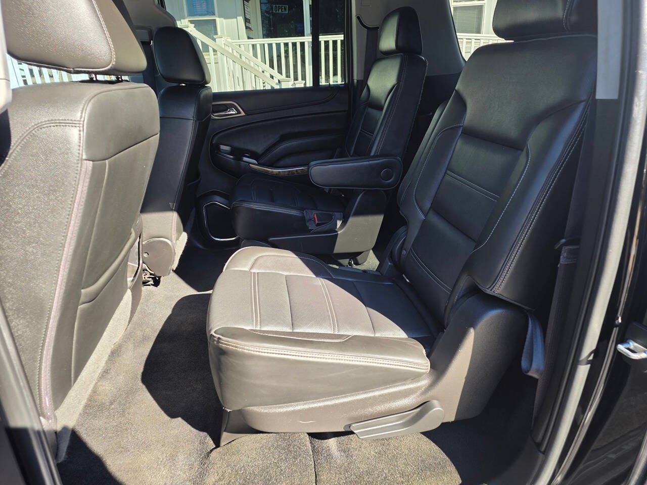 Used 2017 GMC Yukon XL Denali w/ Open Road Package RWD image 19