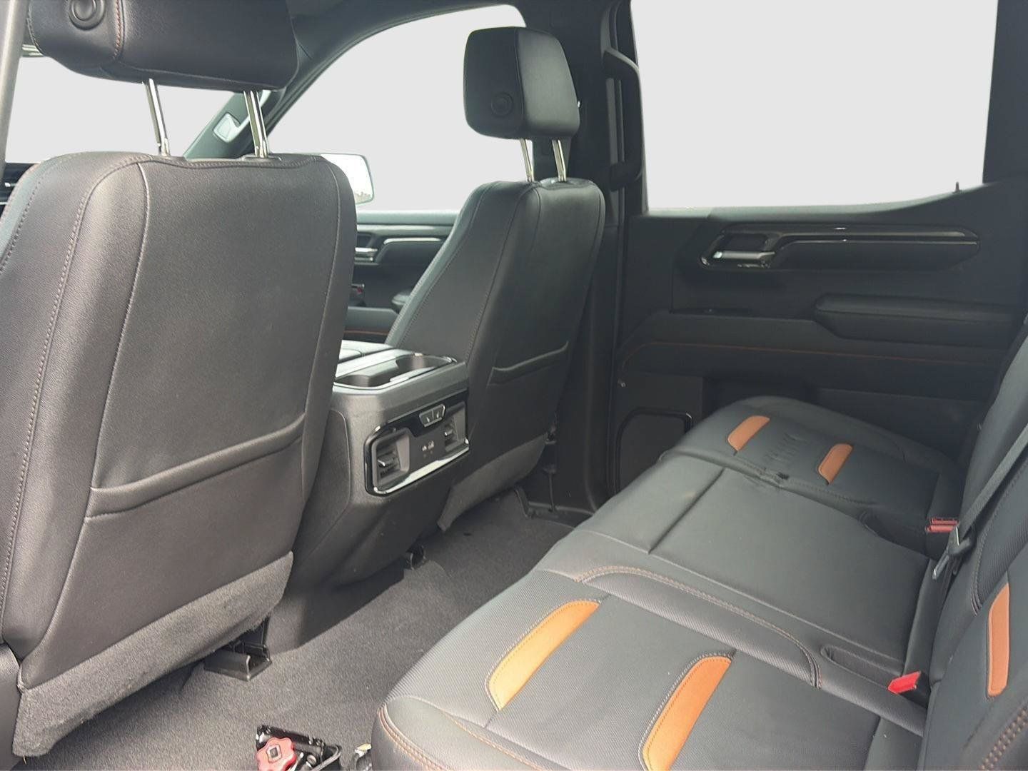 Used 2023 GMC Sierra 1500 AT4 w/ AT4 Premium Package AWD/4WD image 31