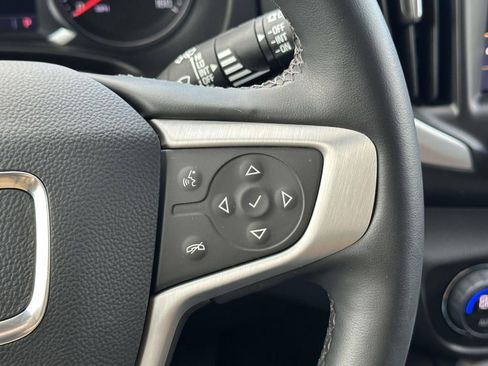 Certified 2023 GMC Terrain SLT image 25