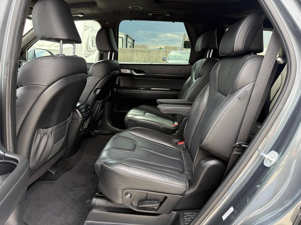Used 2023 Hyundai Palisade Calligraphy AWD/4WD image 17