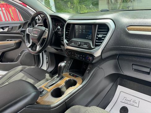 Used 2018 GMC Acadia SLE FWD image 29