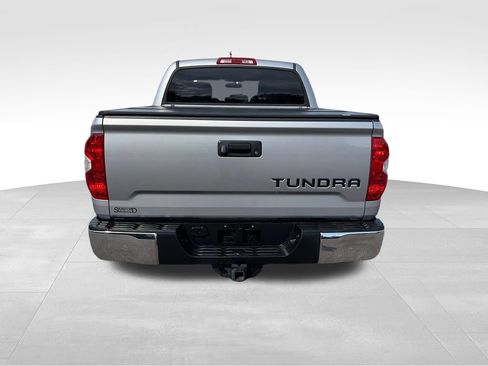 Used 2016 Toyota Tundra SR5 w/ SR5 Upgrade Package RWD image 5