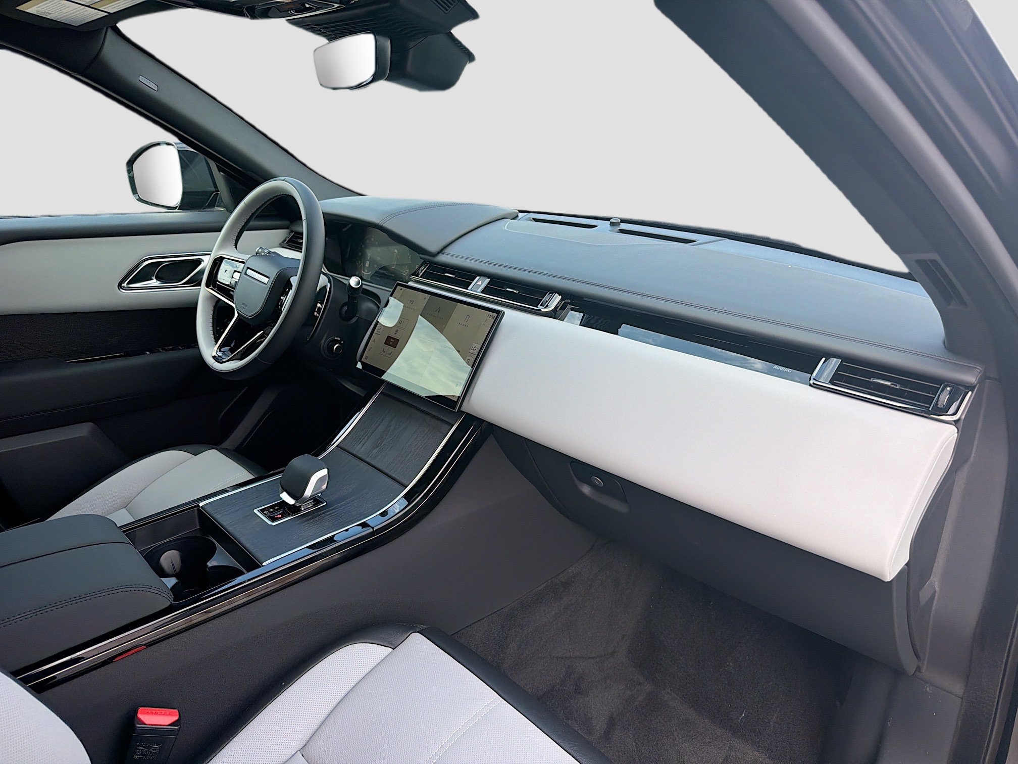 New 2026 Land Rover Range Rover Velar Dynamic SE AWD/4WD image 14