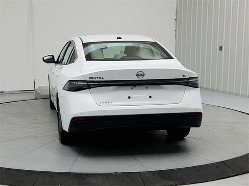 New 2026 Nissan Sentra SL w/ Floor Mat Package image 6