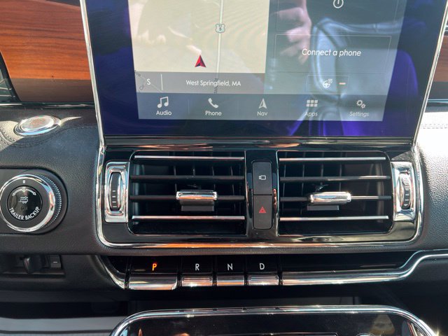 Used 2019 Lincoln Navigator Reserve AWD/4WD image 18