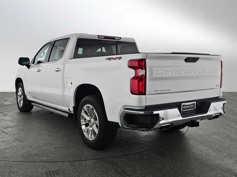 Used 2022 Chevrolet Silverado 1500 LTZ w/ LTZ Premium Package AWD/4WD image 5