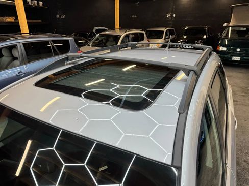 Used 2014 Subaru Forester 2.5i Limited w/ Popular Package #2 image 5