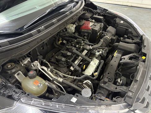 Used 2023 Nissan Kicks SR w/ SR Premium Package image 25