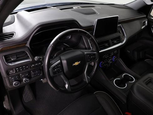 Used 2023 Chevrolet Suburban Premier w/ Advanced Technology Package image 26