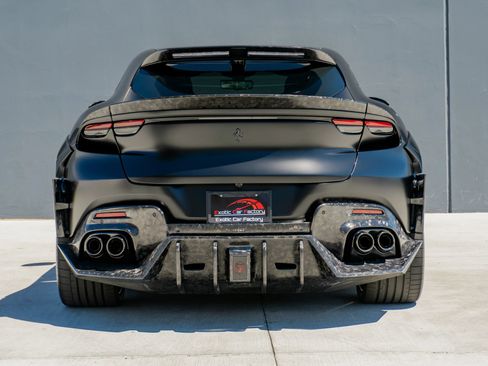 Used 2025 Ferrari Purosangue AWD/4WD image 8