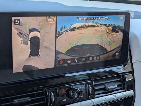 New 2026 Nissan Pathfinder SL image 22