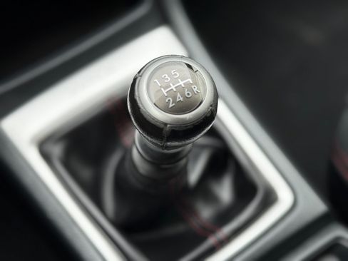 Used 2017 Subaru WRX AWD/4WD image 33