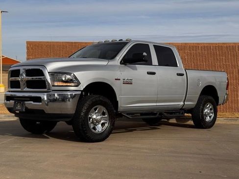 Used 2018 RAM 2500 Tradesman w/ Chrome Appearance Group image 37