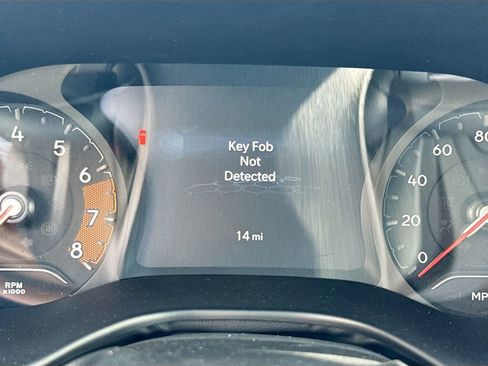 New 2023 Jeep Compass Latitude image 12