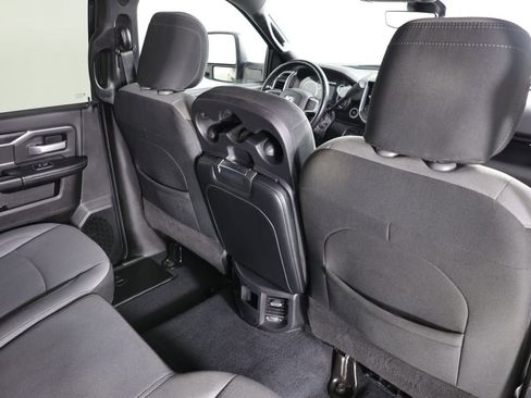 Used 2024 RAM 2500 Big Horn AWD/4WD image 39