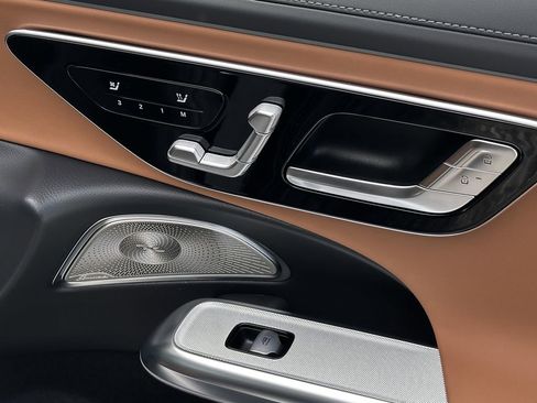 New 2026 Mercedes-Benz E 53 AMG e 4MATIC Wagon image 17