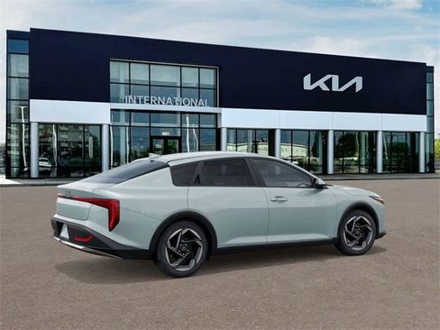 New 2025 Kia K4 EX image 6