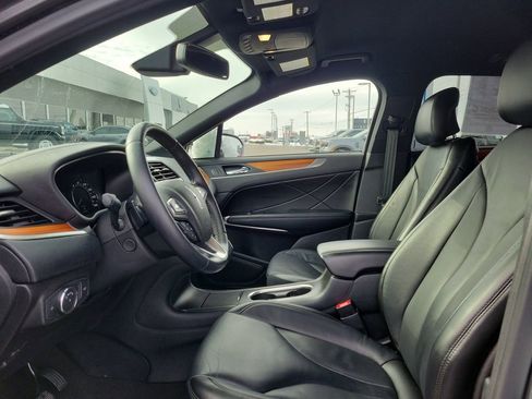 Used 2019 Lincoln MKC Select w/ Select Plus Package image 16