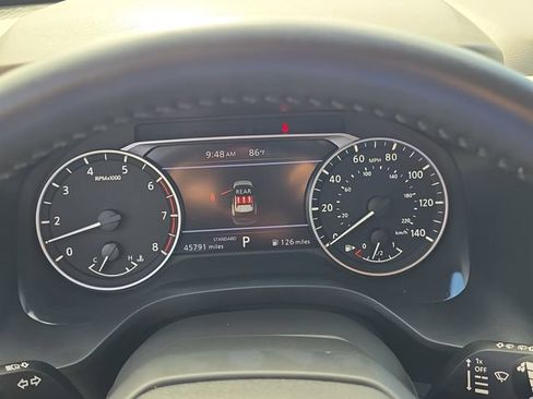 Used 2025 Nissan Rogue SV FWD image 32