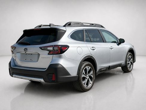 Used 2022 Subaru Outback Limited AWD/4WD image 5