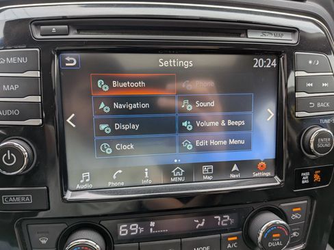 Used 2016 Nissan Maxima Platinum FWD image 57