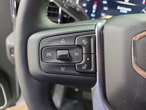 New 2026 GMC Sierra 1500 SLE w/ Preferred Package AWD/4WD image 16