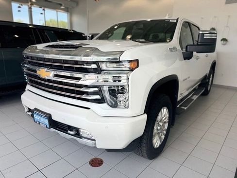 Certified 2022 Chevrolet Silverado 3500 High Country AWD/4WD image 33