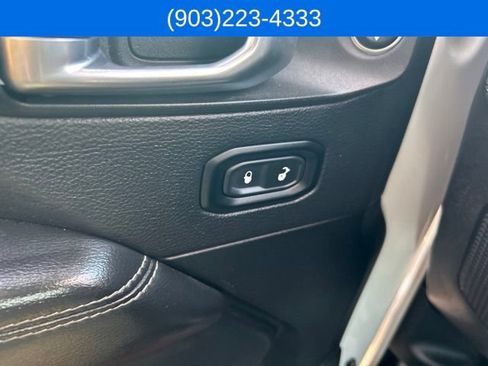 Used 2020 Jeep Gladiator Rubicon AWD/4WD image 15