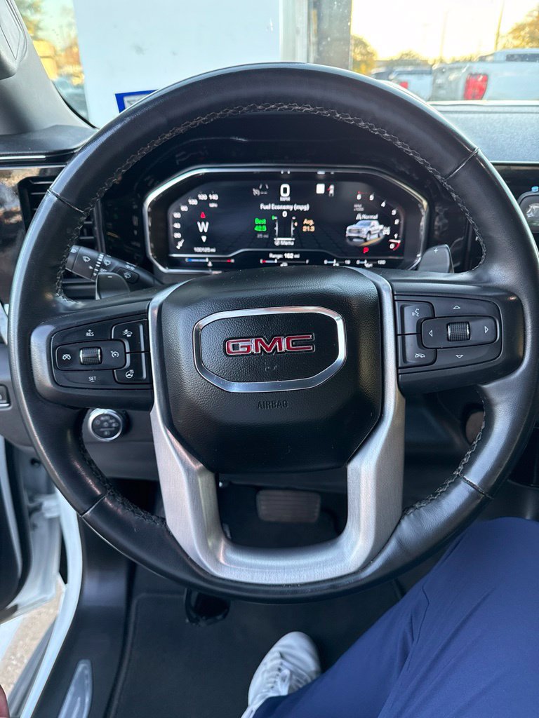 Used 2023 GMC Sierra 1500 SLT w/ SLT Premium Package AWD/4WD image 12