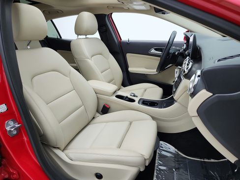 Used 2019 Mercedes-Benz GLA 250 image 20