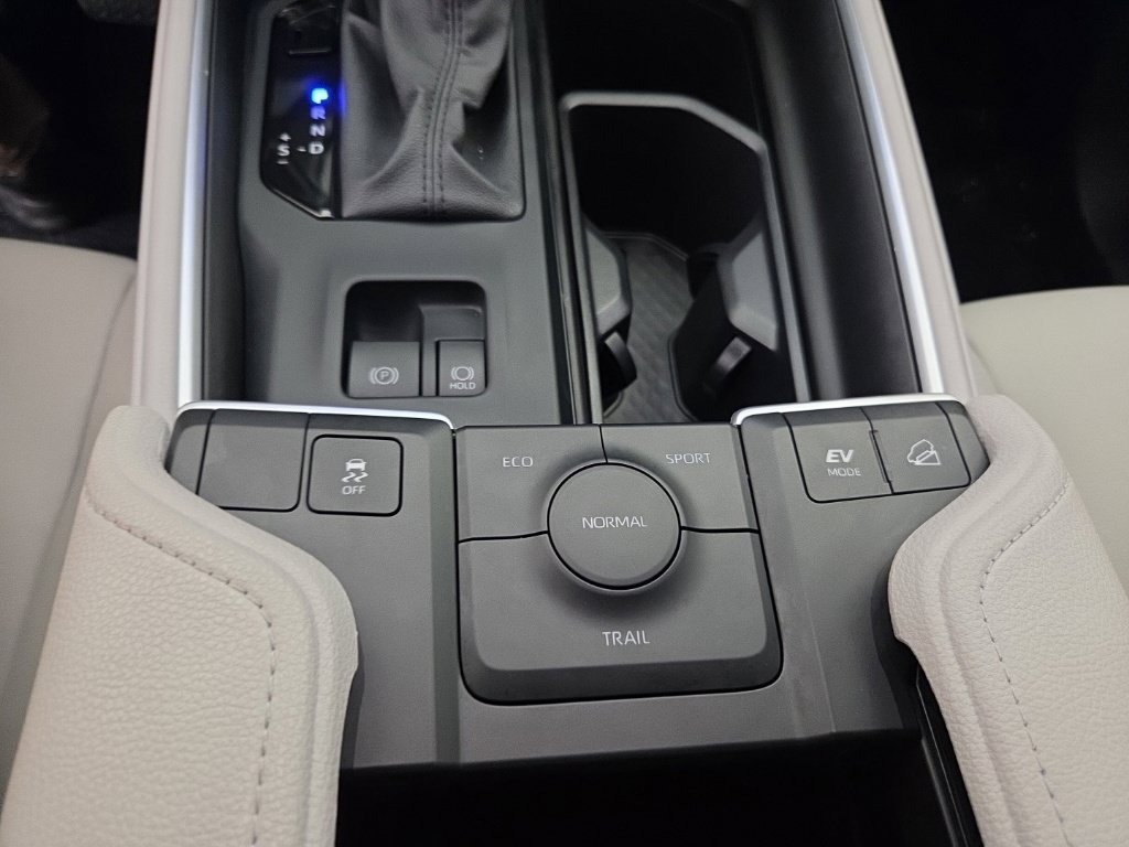 Used 2026 Toyota Grand Highlander AWD Hybrid image 40
