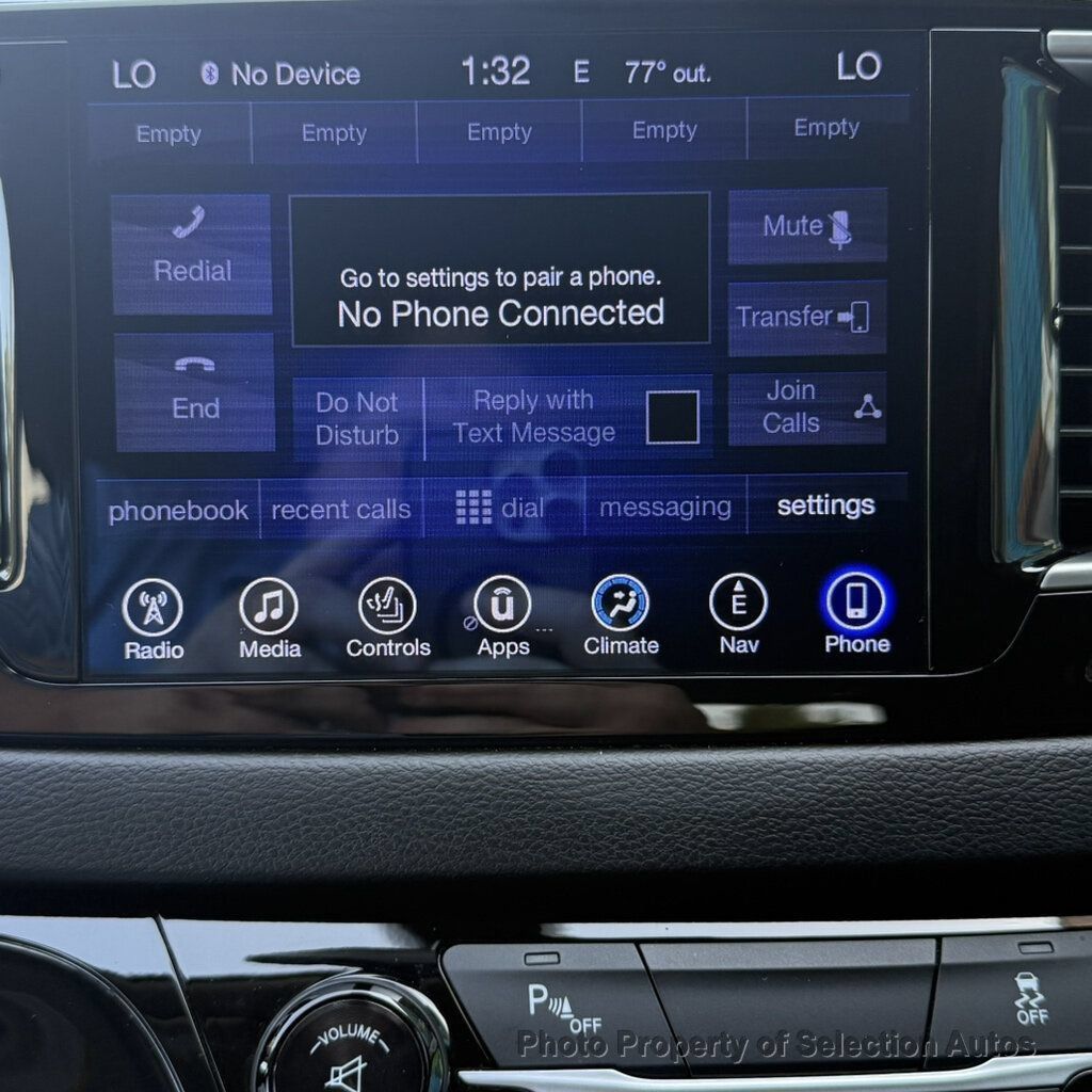 Used 2017 Chrysler Pacifica Touring-L Plus FWD image 26