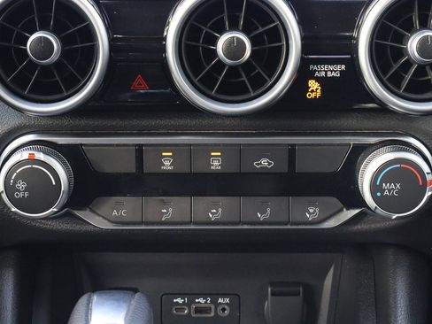 Used 2024 Nissan Sentra SV image 11