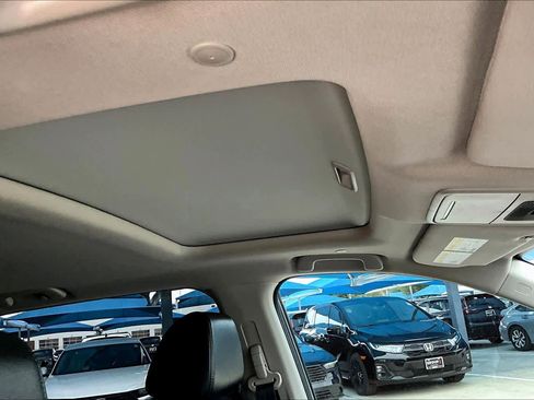 Used 2025 Honda CR-V EX-L image 14