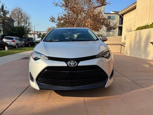 Used 2019 Toyota Corolla LE w/ Carpet Mat Package (TMS) image 2