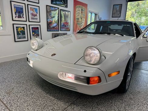 Used 1989 Porsche 928 S4 image 23